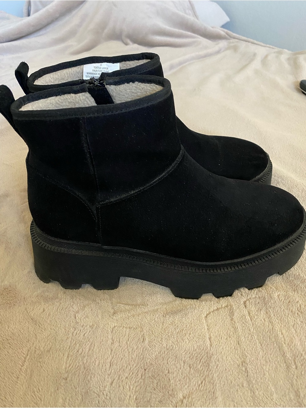 Universal Thread Women's Rowland Winter Boots